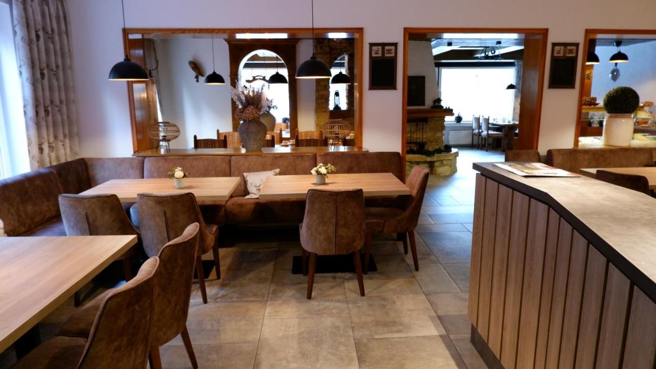 Hotel-Pension Zum Paradies Willingen  Eksteriør billede